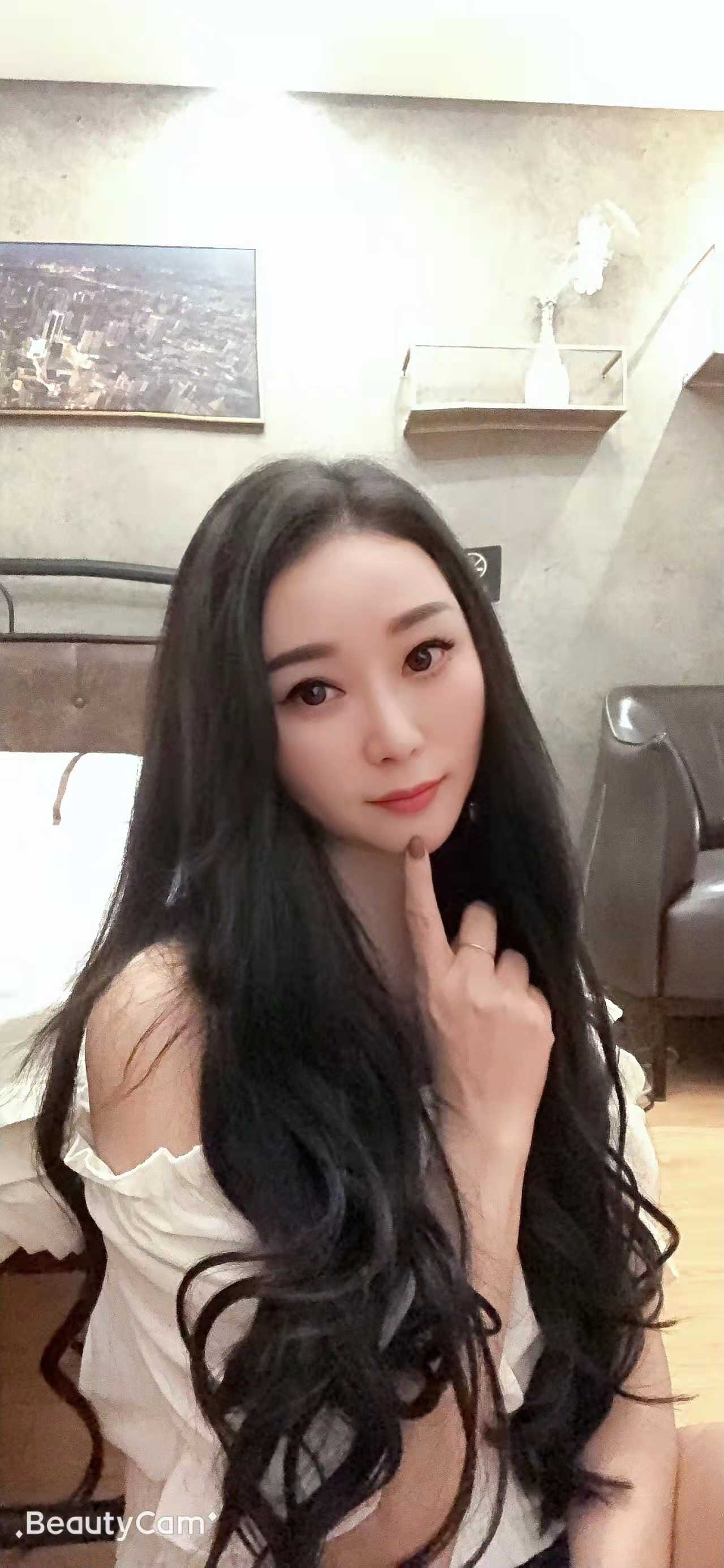 纯天然大波姐姐